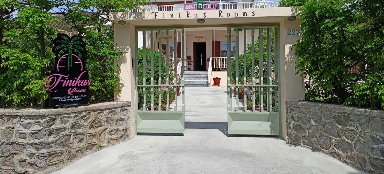 Finikas Rooms Agia Marina  Exterior photo