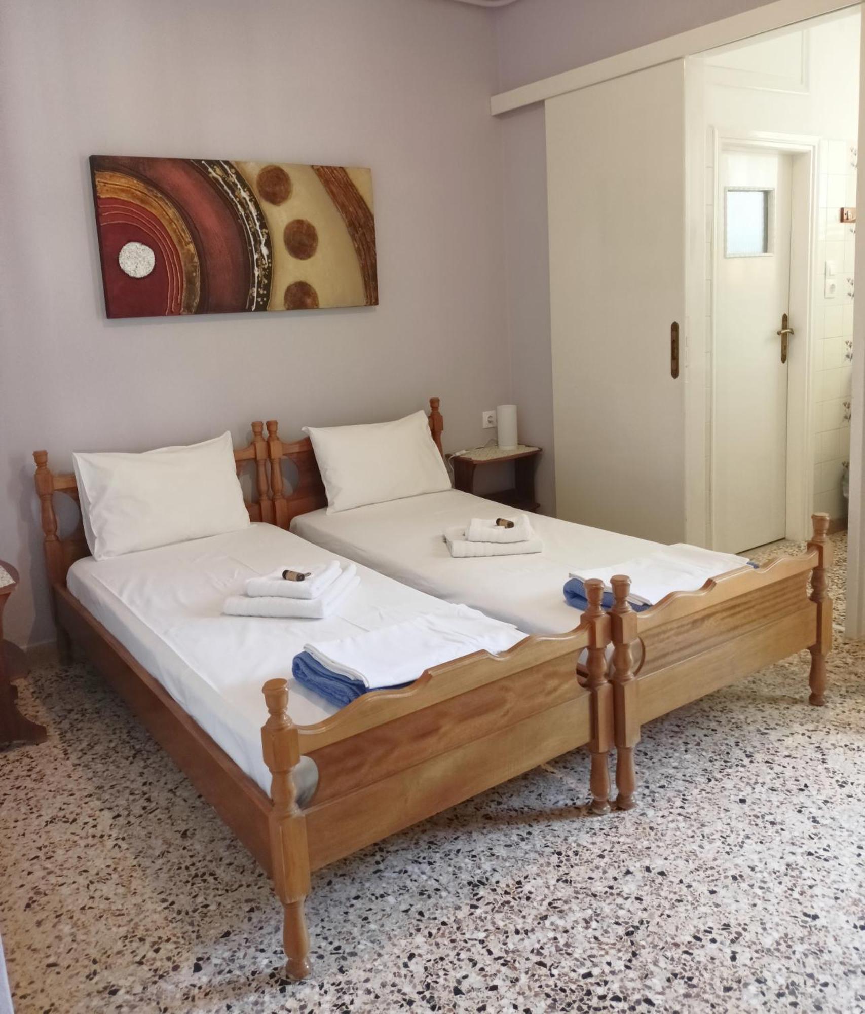 Finikas Rooms Agia Marina  Room photo